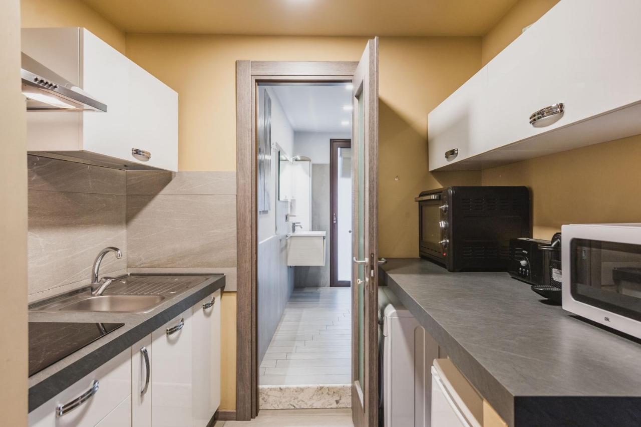 Ursino Apartment With Balcony By Wonderful Italy كاتانيا المظهر الخارجي الصورة